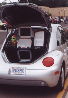 Live_Webcams_from_R2K!.jpg (31770 bytes)