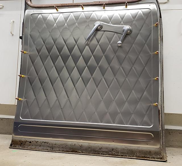 AD truck diamond pleats