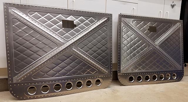 C10 rivets holes pleats