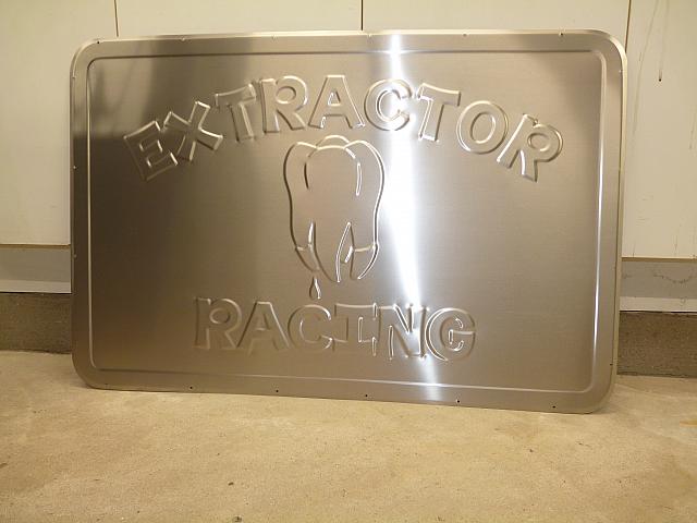 extractor racing door